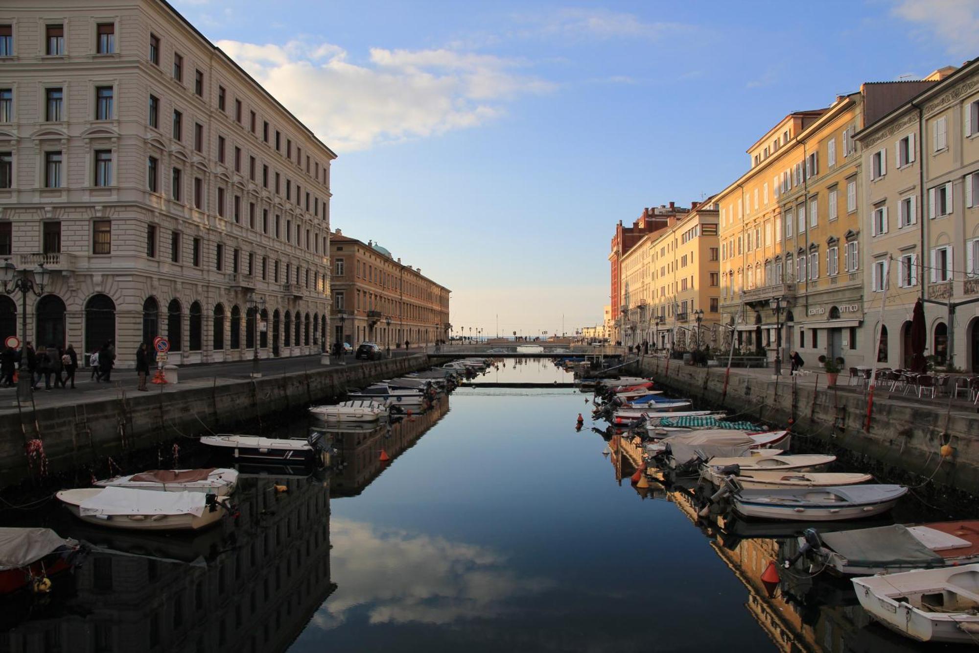 Myway Trieste Rooms Экстерьер фото